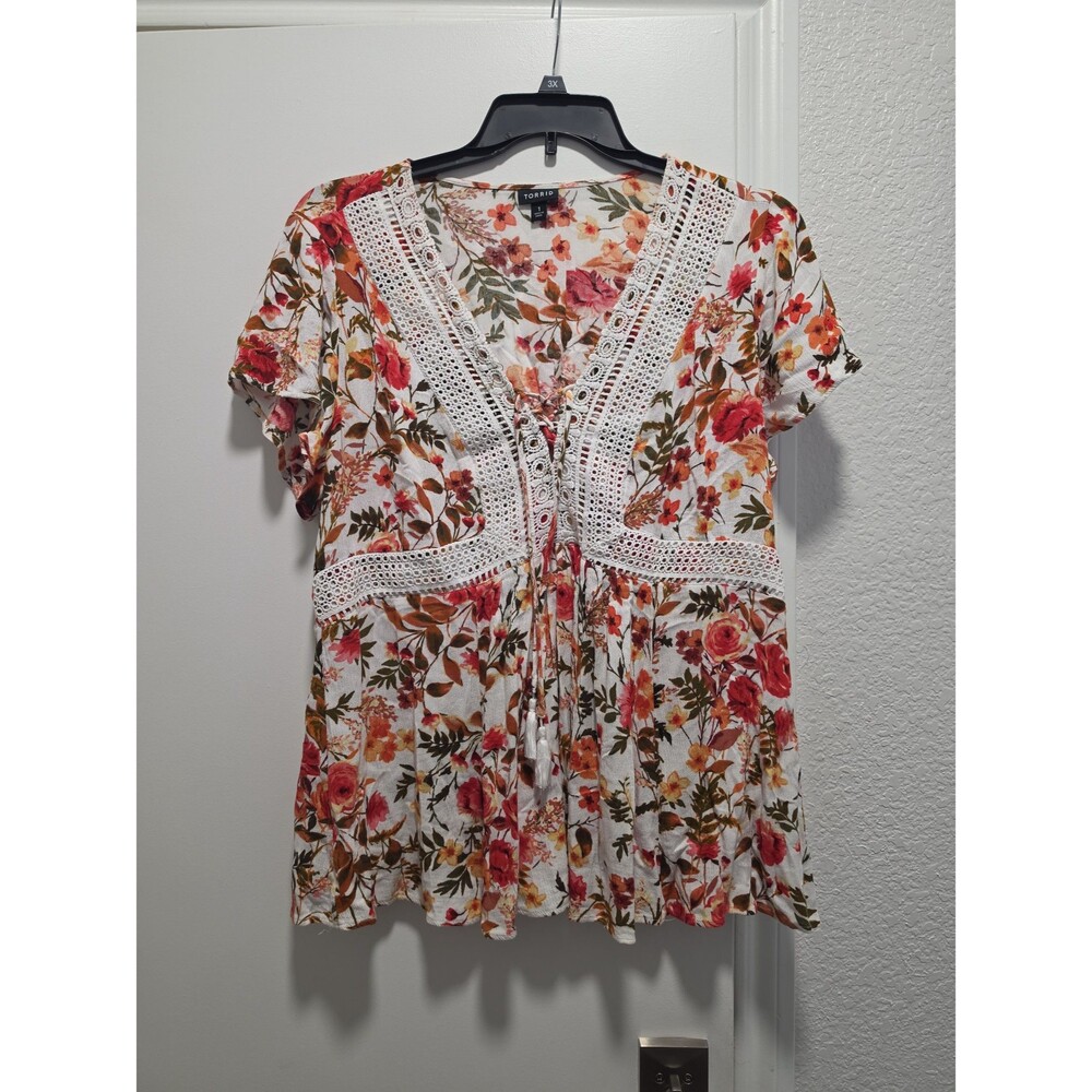 NWOT Torrid Blouse Sz 1